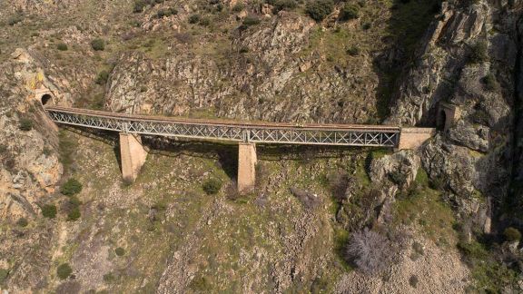 Vista área del puente de Poyo Valiente